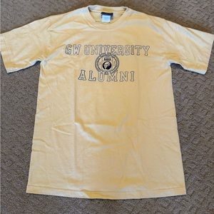Vintage George Washington University shirt